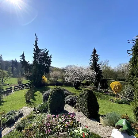 Great Bungalow With Garden *