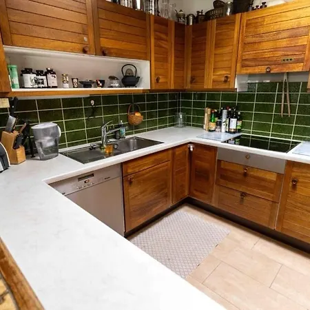 Great Bungalow With Garden شقة بيزيغهايم